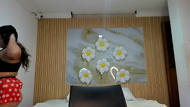 Snapshot of samy_19_ chatting on 04.21.26 samy 19 online show from 04.21.26