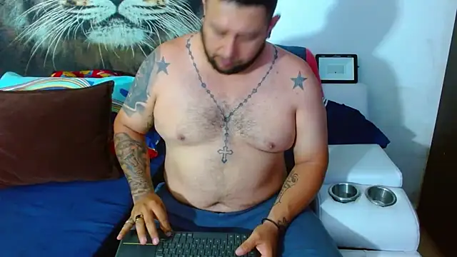 Michaell Myerss  online show from 11.10.25