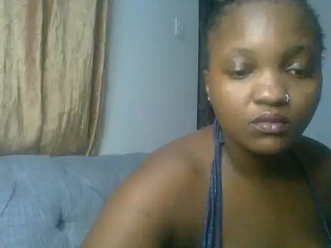 Snapshot of Ebony_butt chatting on 07.14.26 Ebony butt online show from 07.14.26