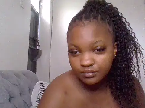 Snapshot of Ebony_butt chatting on 08.04.26 Ebony butt online show from 08.04.26