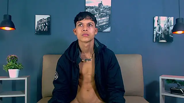 Snapshot of Levis_Montes chatting on 01.06.25 Levis Montes online show from 01.06.25