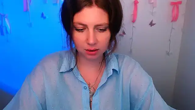 Lizzy Love online show from 07.28.26