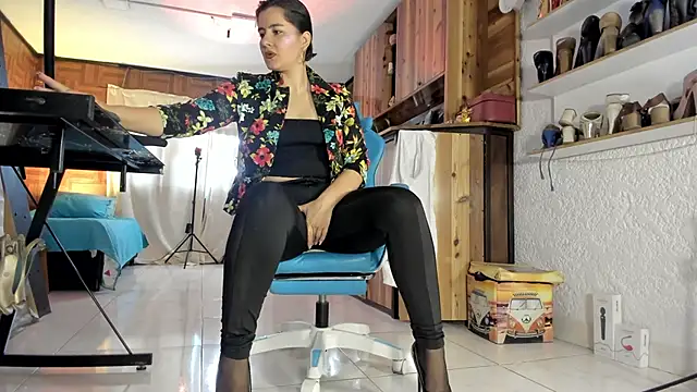 Snapshot of Cristina_Vanegas631 chatting on 05.28.26 Cristina Vanegas631 online show from 05.28.26