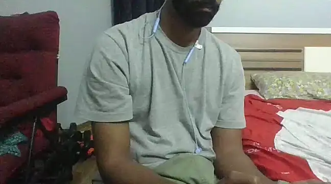 Snapshot of IndianEurope chatting on 01.08.25 IndianEurope online show from 01.08.25