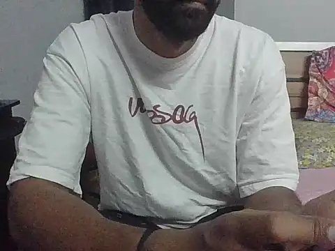 Snapshot of IndianEurope chatting on 09.25.25 IndianEurope online show from 09.25.25