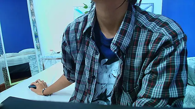 Snapshot of yourcuteneighbourr chatting on 12.28.24 yourcuteneighbourr online show from 12.28.24