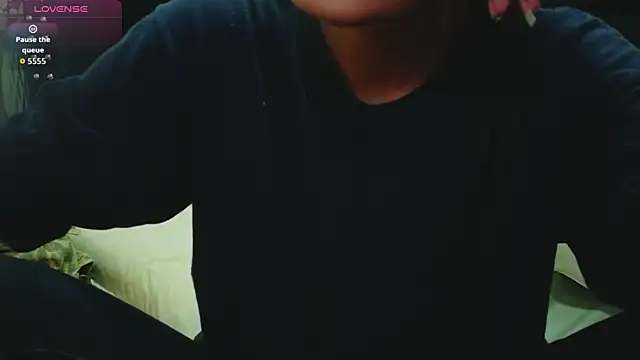 Snapshot of yourcuteneighbourr chatting on 07.18.26 yourcuteneighbourr online show from 07.18.26