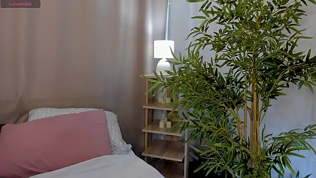 Valerie Woods online show from 07.13.26