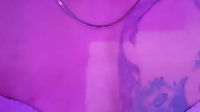 gurlnips online show from 11.14.25