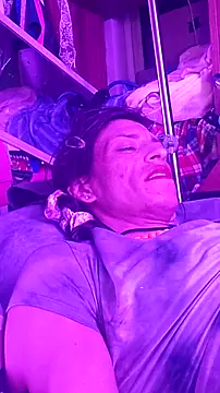 gurlnips online show from 12.15.25