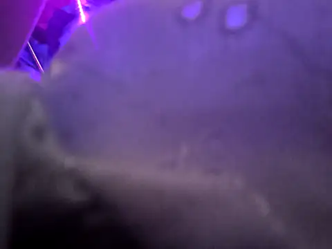 gurlnips online show from 03.30.26