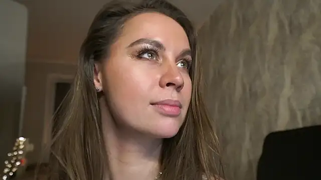 Snapshot of _seemysoul chatting on 02.25.25 seemysoul online show from 02.25.25