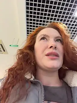 Snapshot of Liv_Fay chatting on 02.14.26 Liv Fay online show from 02.14.26