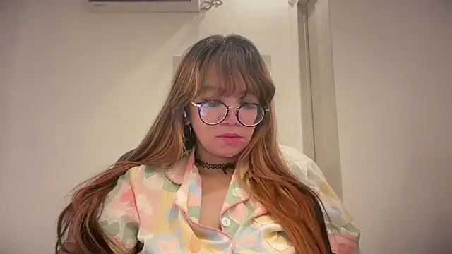 Pinkyrose111 online show from 05.05.26