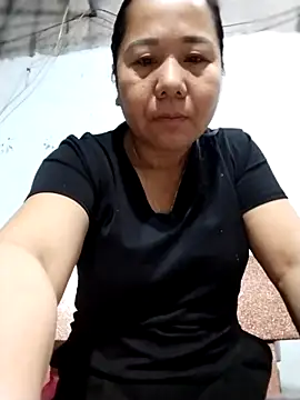 Snapshot of Queen_18200 chatting on 04.26.26 Queen 18200 online show from 04.26.26
