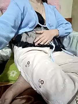 Snapshot of Hotpussy3ox chatting on 02.24.25 Hotpussy3ox online show from 02.24.25