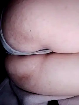 Snapshot of Hotpussy3ox chatting on 10.06.25 Hotpussy3ox online show from 10.06.25