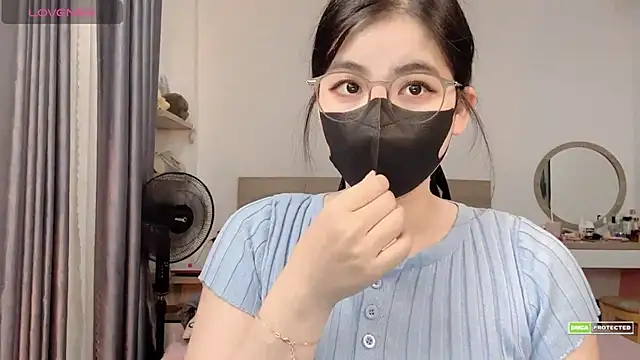 Snapshot of Na_baby chatting on 04.22.26 Na baby online show from 04.22.26
