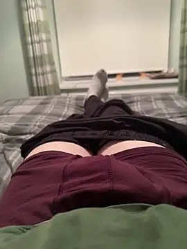 Snapshot of boholad8 chatting on 12.28.24 boholad8 online show from 12.28.24