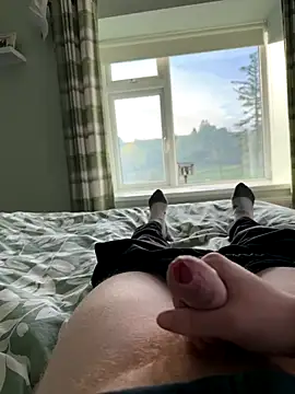 Snapshot of boholad8 chatting on 10.24.25 boholad8 online show from 10.24.25