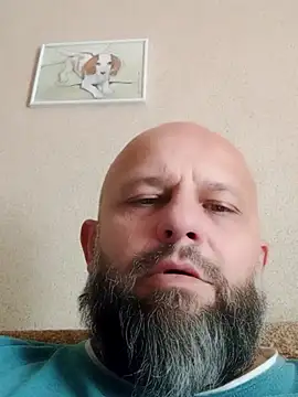 Snapshot of AlexandruCsaba chatting on 09.29.25 AlexandruCsaba online show from 09.29.25