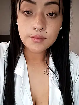 jjulietha95 online show from 02.11.26