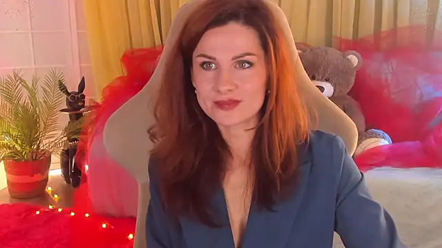 April o Nill online show from 09.19.25