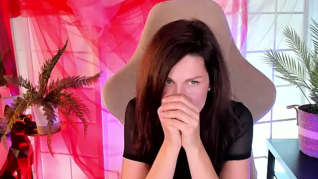 Snapshot of April_o_Nill chatting on 11.14.25 April o Nill online show from 11.14.25