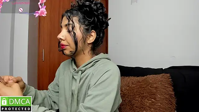 Snapshot of jasmine_bunny_ chatting on 02.17.25 jasmine bunny online show from 02.17.25