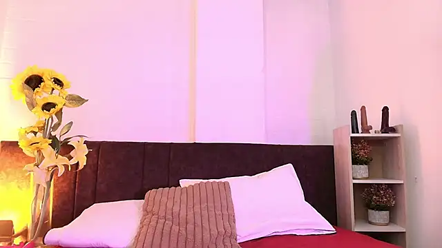 Anthonelaa   online show from 07.19.26