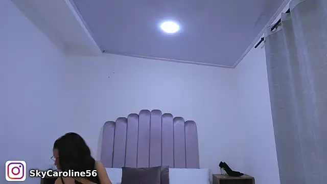 Snapshot of sky_caroline chatting on 01.23.25 sky caroline online show from 01.23.25