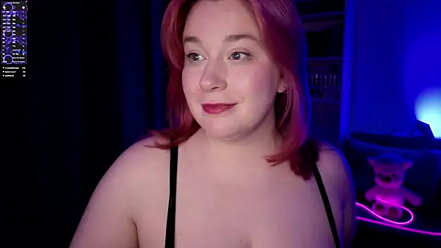 Snapshot of gitera_ chatting on 06.07.26 gitera online show from 06.07.26