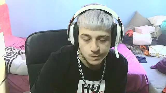 Snapshot of Nenejoven16- chatting on 02.11.25 Nenejoven16- online show from 02.11.25