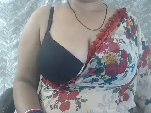 cute-priy online show from 07.02.26
