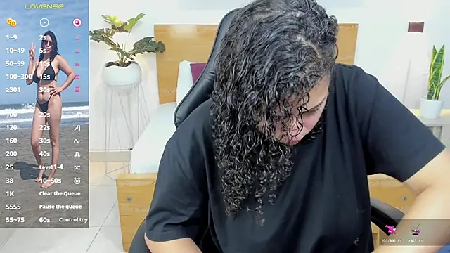 Snapshot of aixa_15 chatting on 12.28.24 aixa 15 online show from 12.28.24