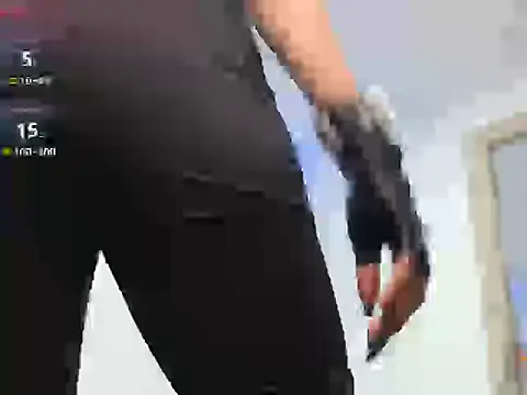 Snapshot of queen_findom chatting on 10.27.25 queen findom online show from 10.27.25