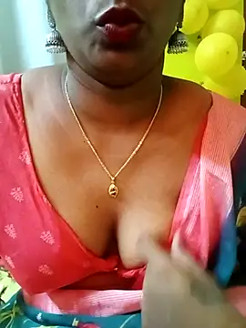 Snapshot of anisha91 chatting on 02.21.25 anisha91 online show from 02.21.25