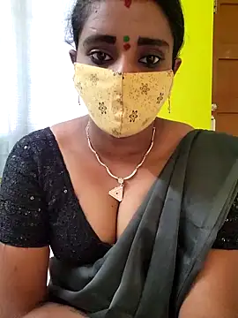 Snapshot of anisha91 chatting on 03.22.25 anisha91 online show from 03.22.25