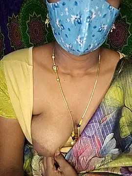 Snapshot of anisha91 chatting on 09.17.25 anisha91 online show from 09.17.25