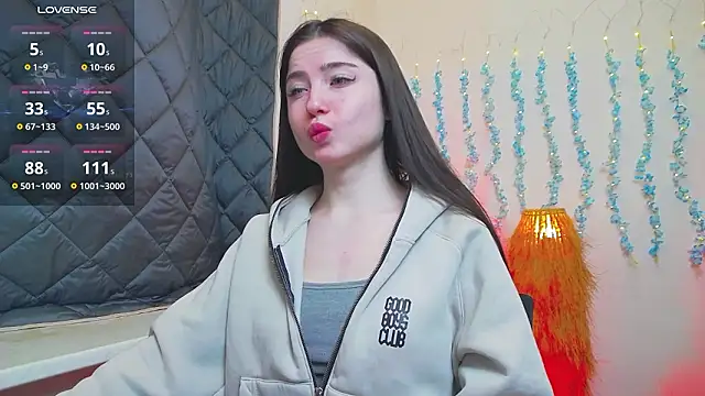 Luxuryalma online show from 03.23.26