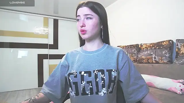 Luxuryalma online show from 06.01.26