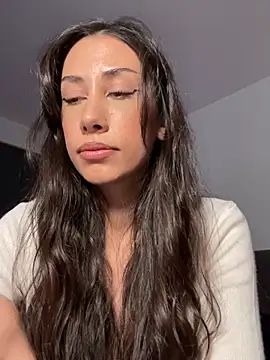 Sophiehii online show from 08.03.26