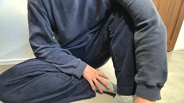 atom0407 online show from 12.14.24