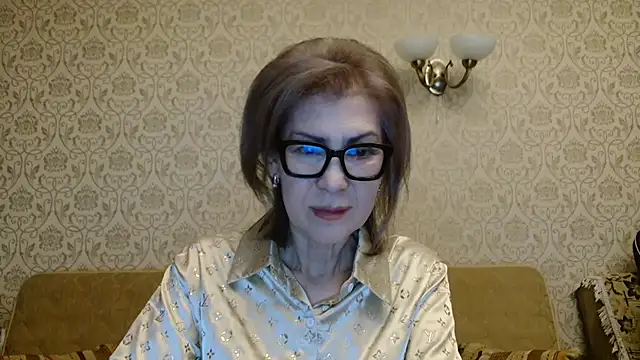 Snapshot of Elegant00Lady chatting on 03.05.26 Elegant00Lady online show from 03.05.26