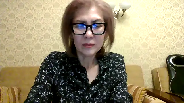 Snapshot of Elegant00Lady chatting on 04.23.26 Elegant00Lady online show from 04.23.26