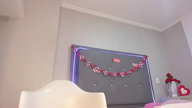 emma lye online show from 04.21.26