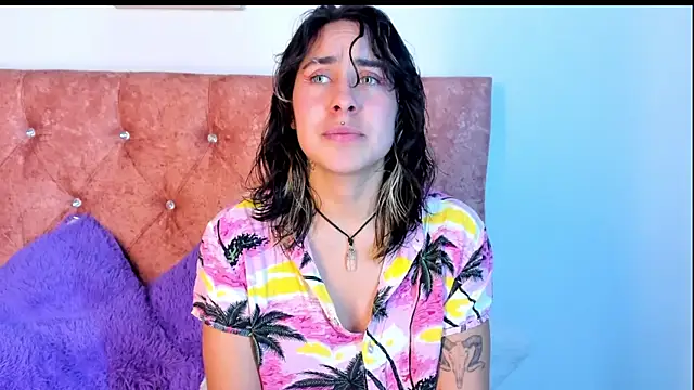 riley colors online show from 03.12.25