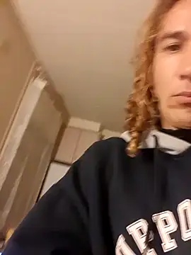 Snapshot of Greacky chatting on 01.05.25 Greacky online show from 01.05.25