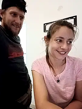 Missmesexycouple69 online show from 11.21.25