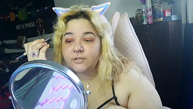 Snapshot of Zelthebrat47 chatting on 07.22.26 Zelthebrat47 online show from 07.22.26
